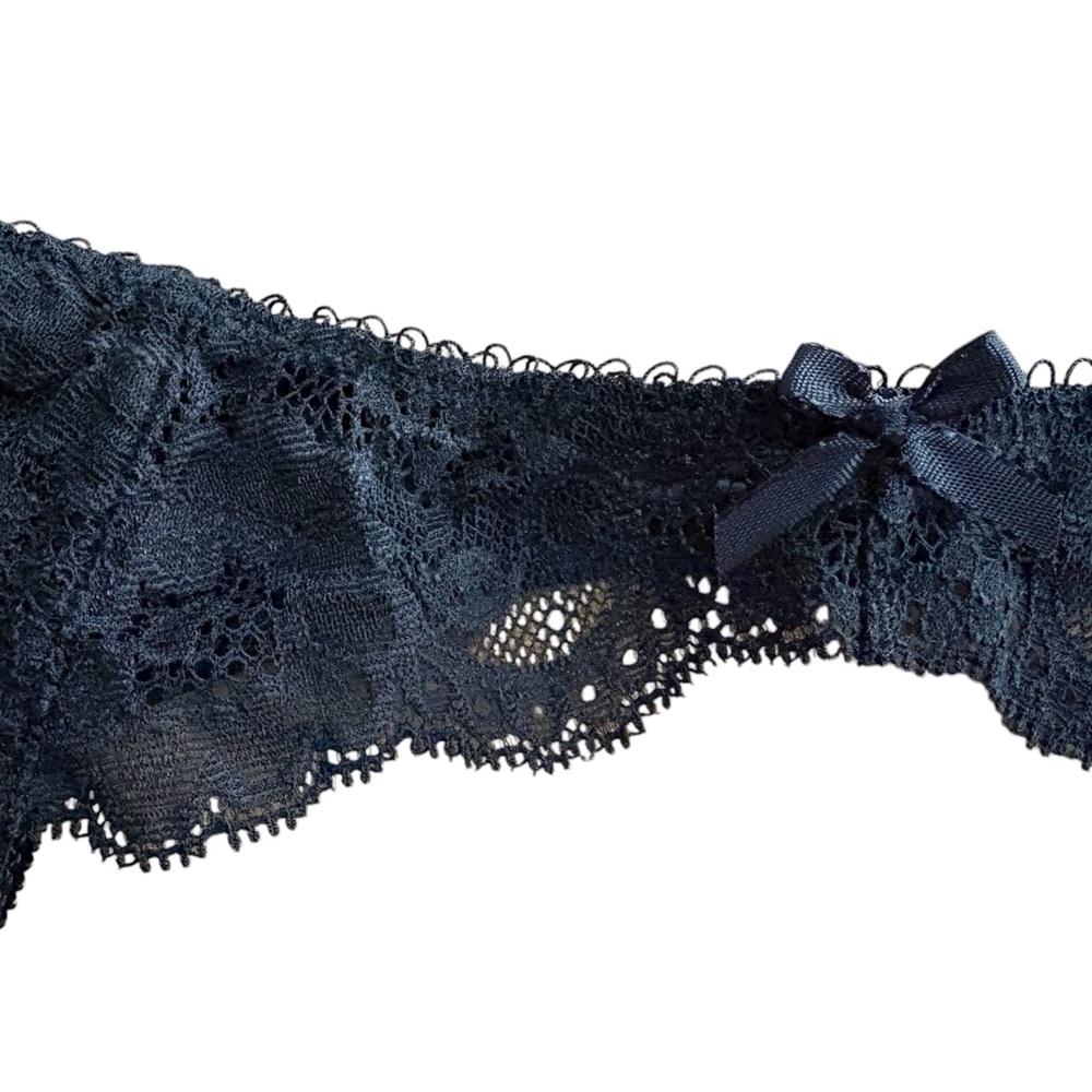 Victoria's Secret Black Lace Garter Belt
